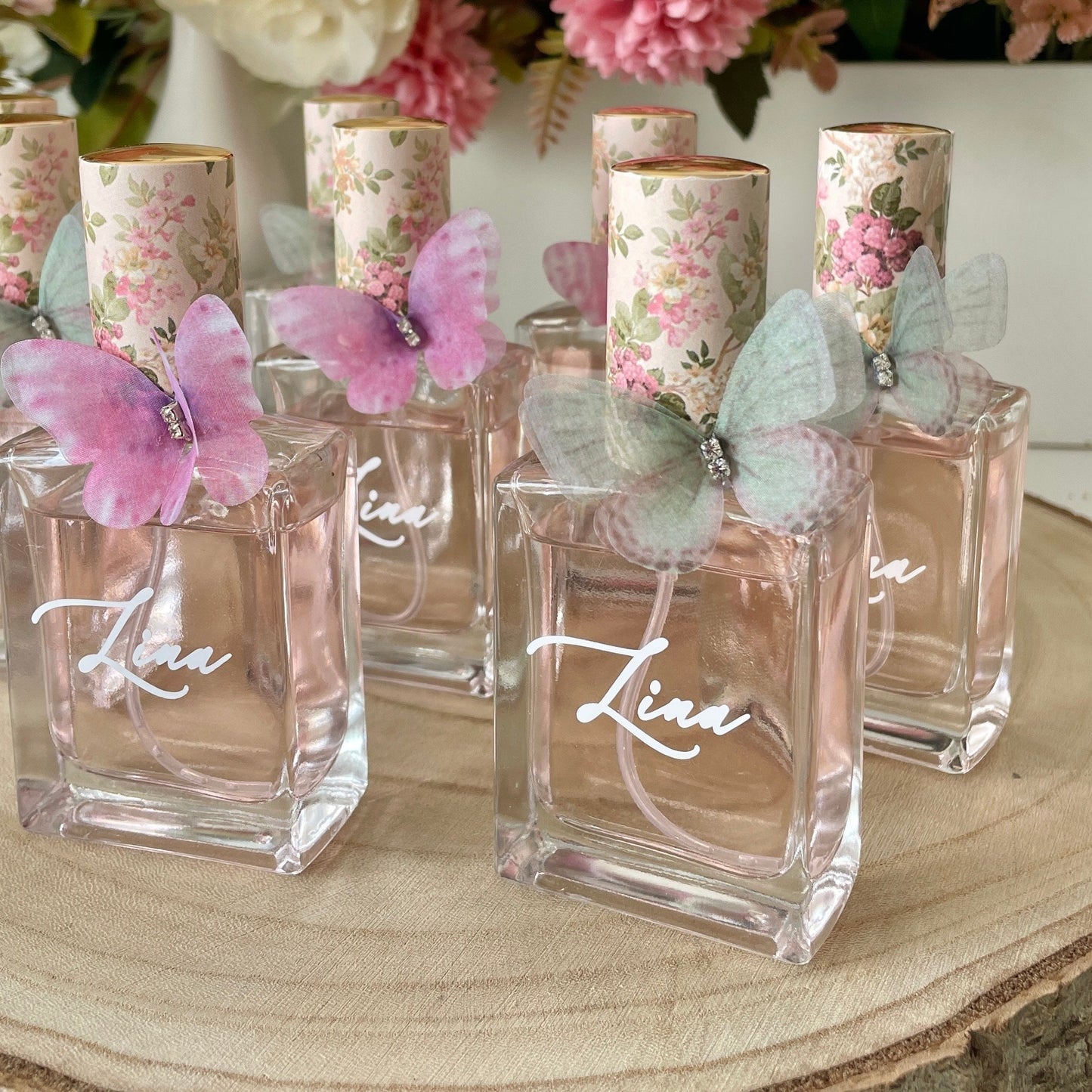 Parfum personnalisé – une création délicate où l’élégance rencontre la douceur.