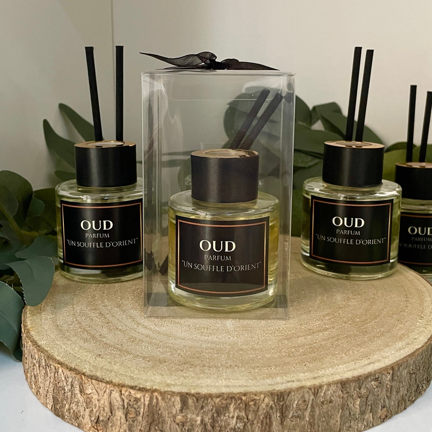 Diffuseur de Parfum – Oud , Un souffle d’Orient pour une atmosphère raffinée.