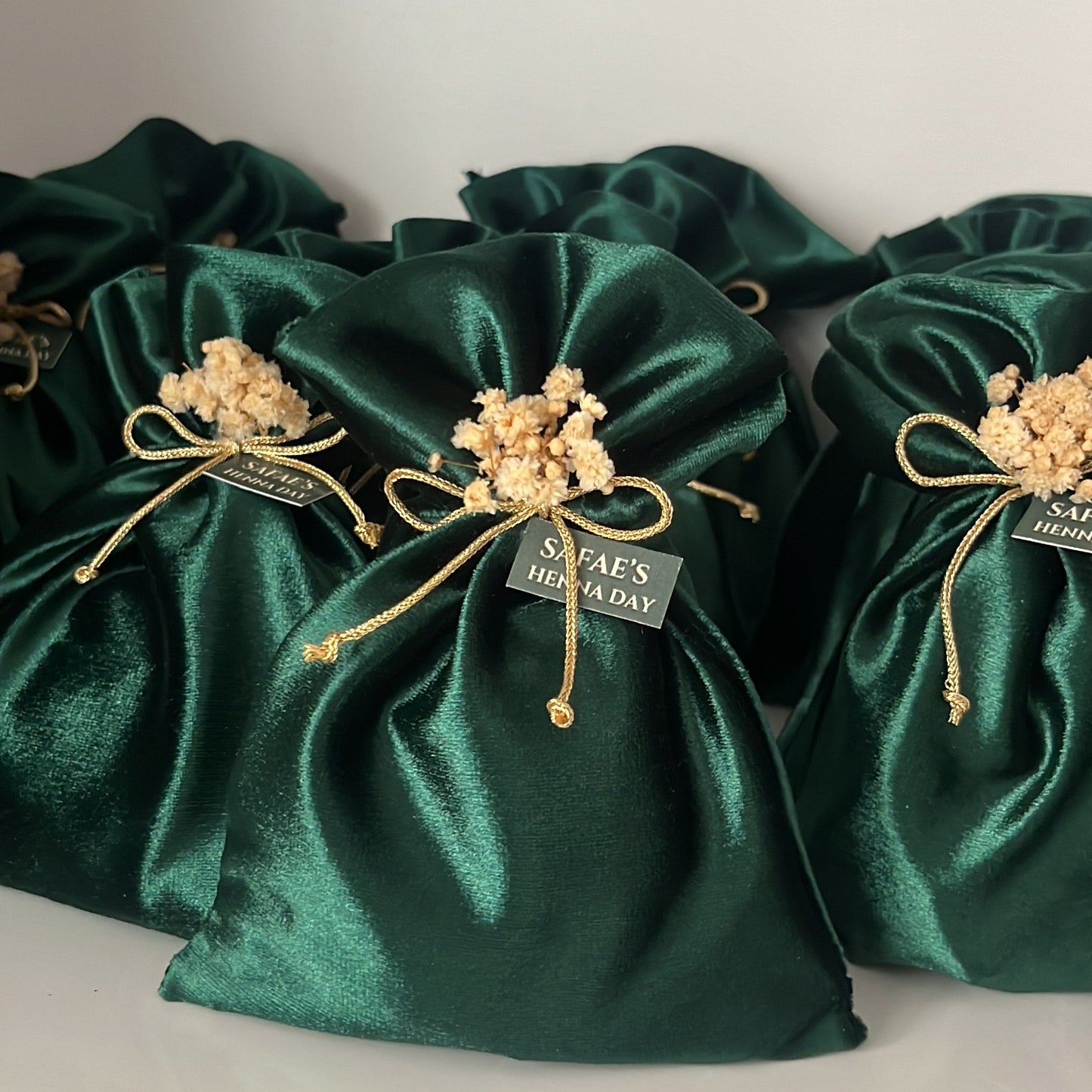 Pochette en velour vert émeraude – Cadeau raffiné pour henné ou mariage