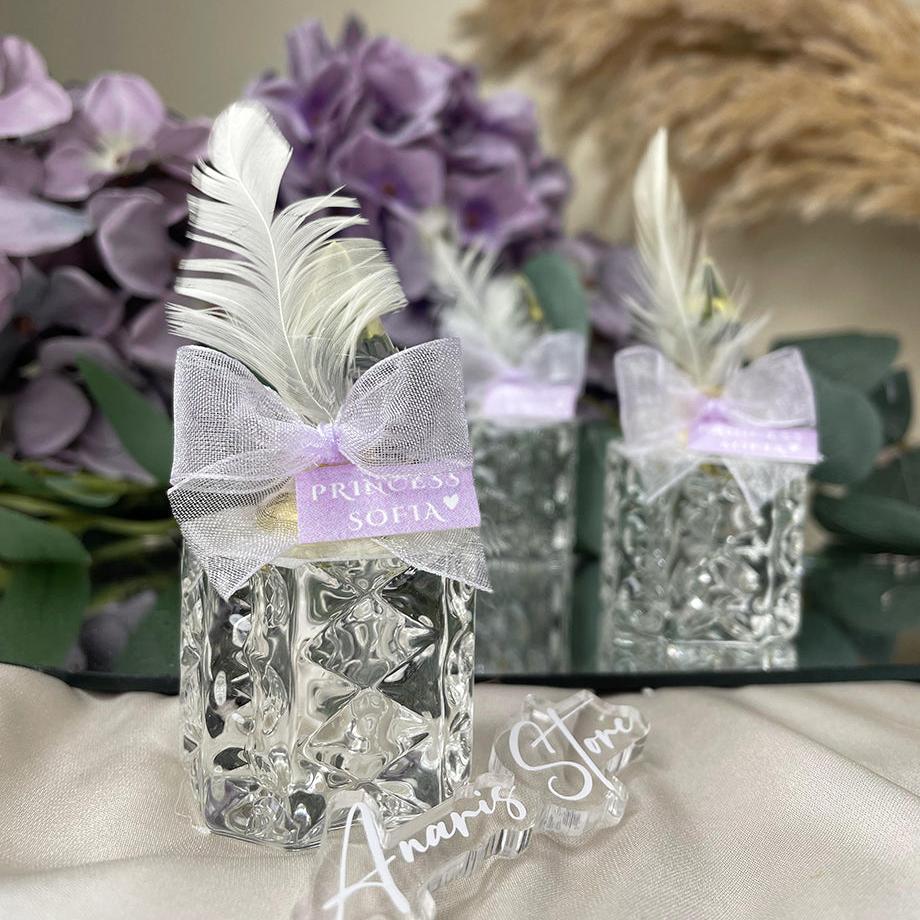 flacon en cristal élégant, Un Cadeau de Luxe pour les Célébrations du Nouveau-Né