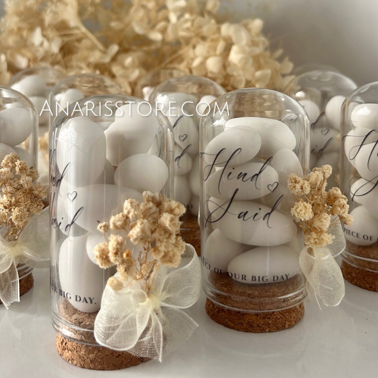 Mini Cloche en Verre avec Dragées – Personnalisée pour Mariage