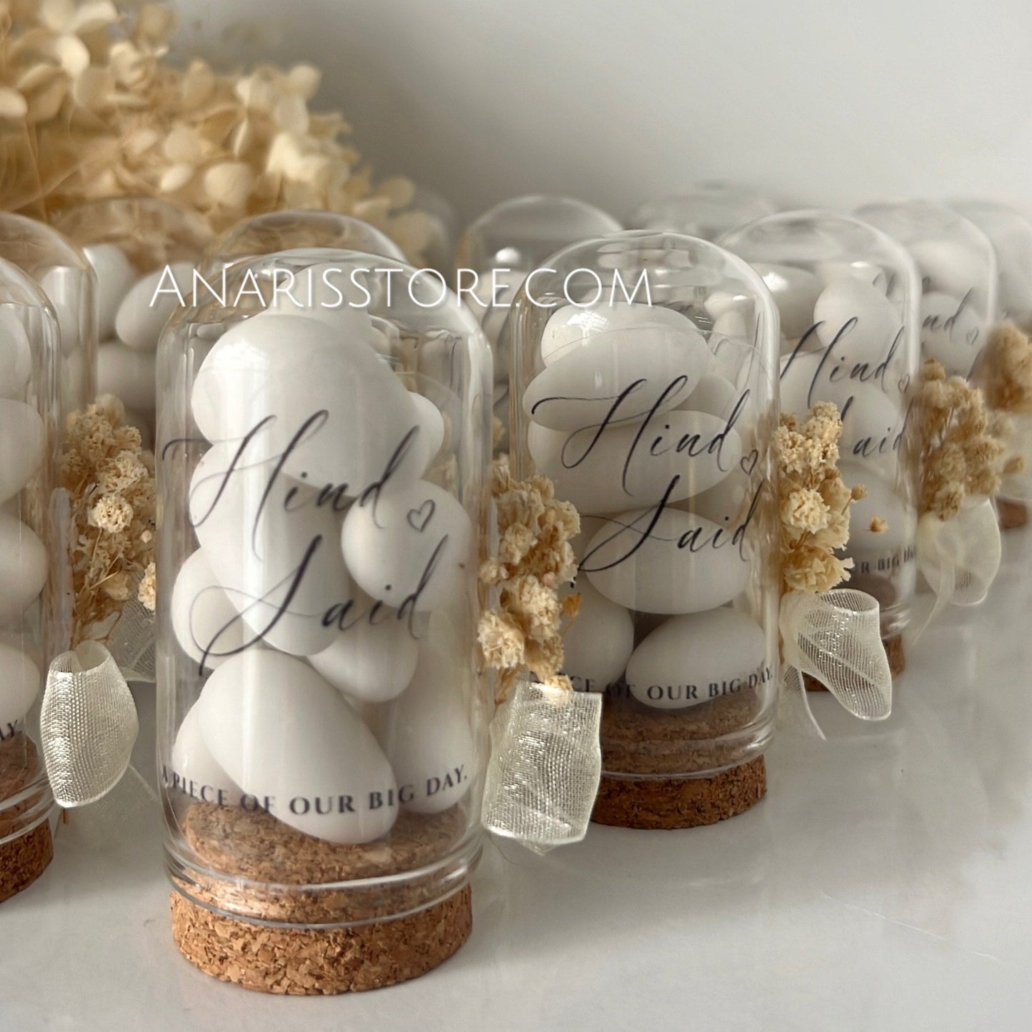 Mini Cloche en Verre avec Dragées – Personnalisée pour Mariage