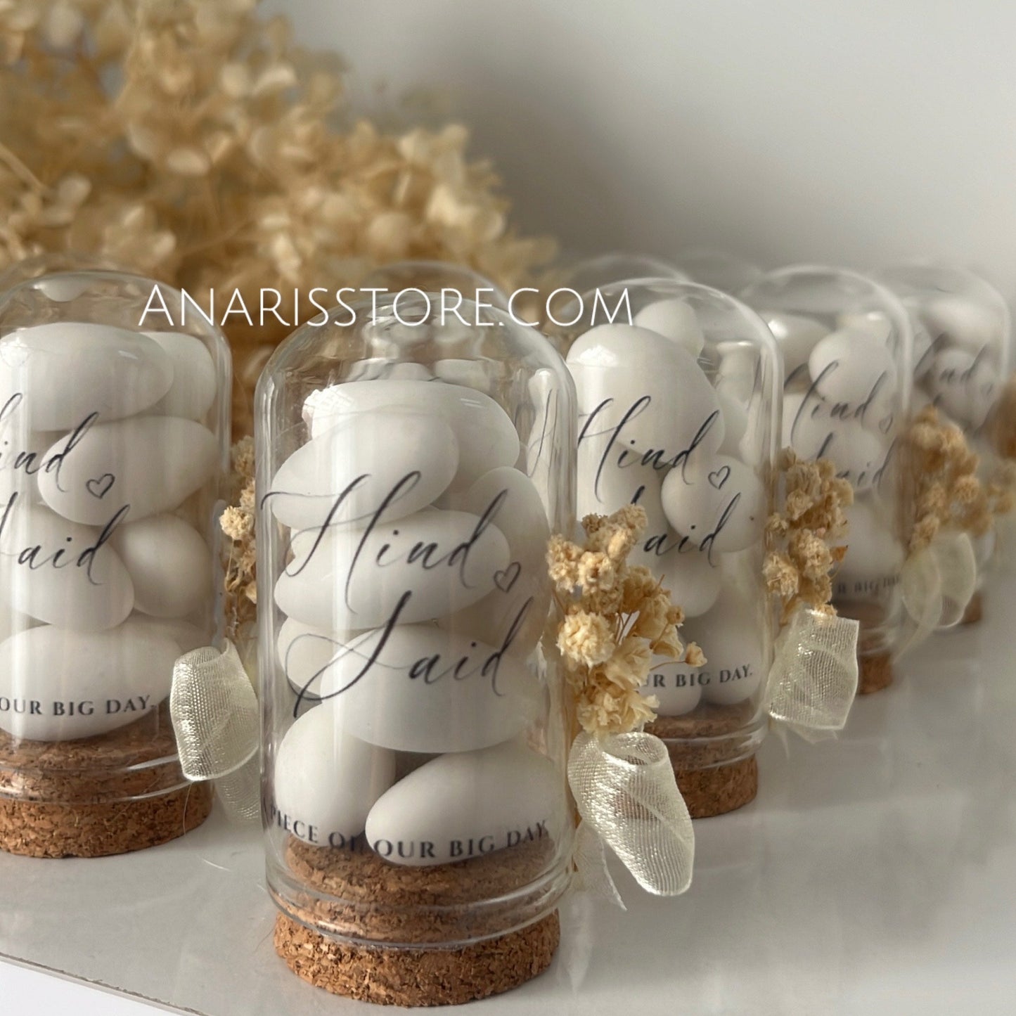 Mini Cloche en Verre avec Dragées – Personnalisée pour Mariage