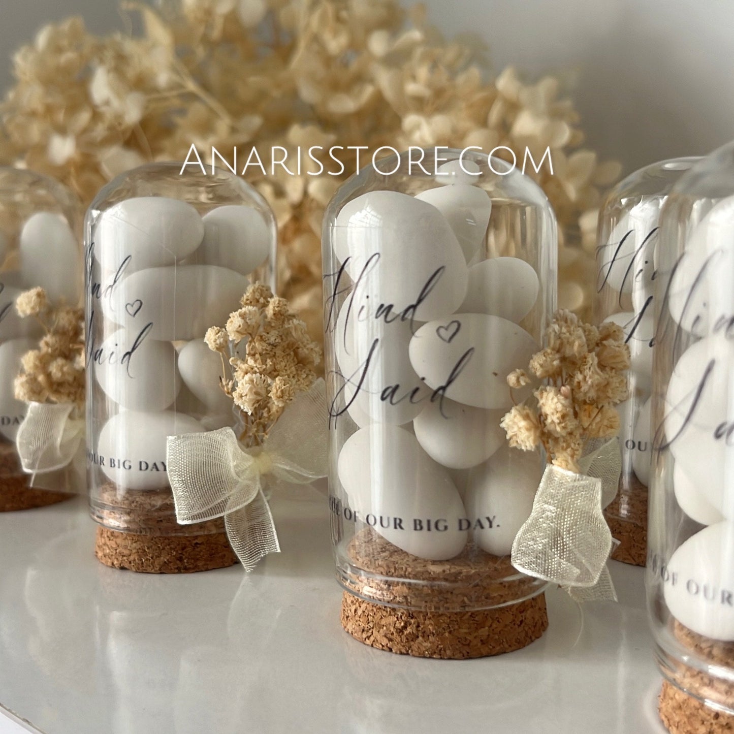 Mini Cloche en Verre avec Dragées – Personnalisée pour Mariage