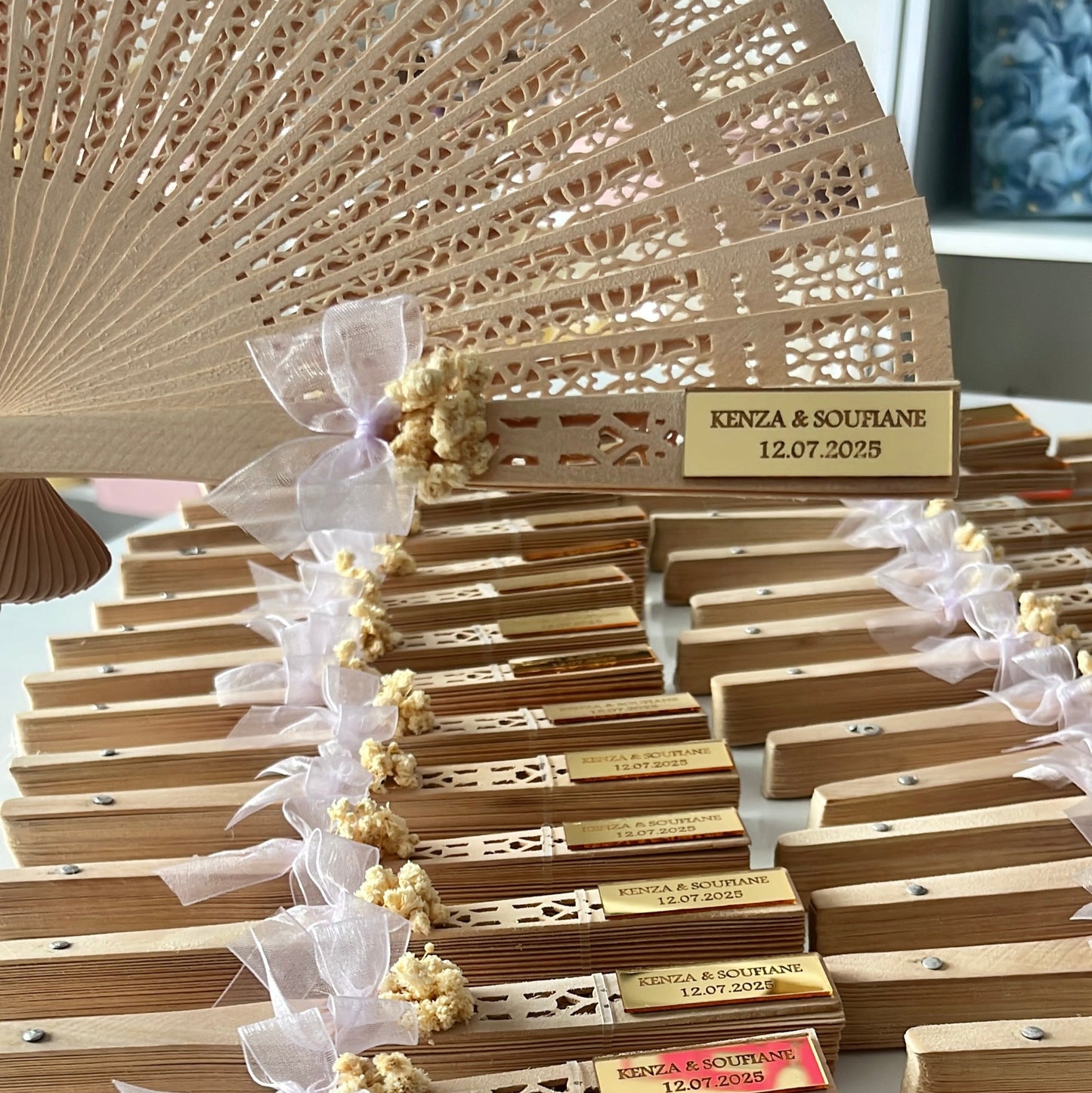 Éventail en bois personnalisé – Cadeau invité mariage