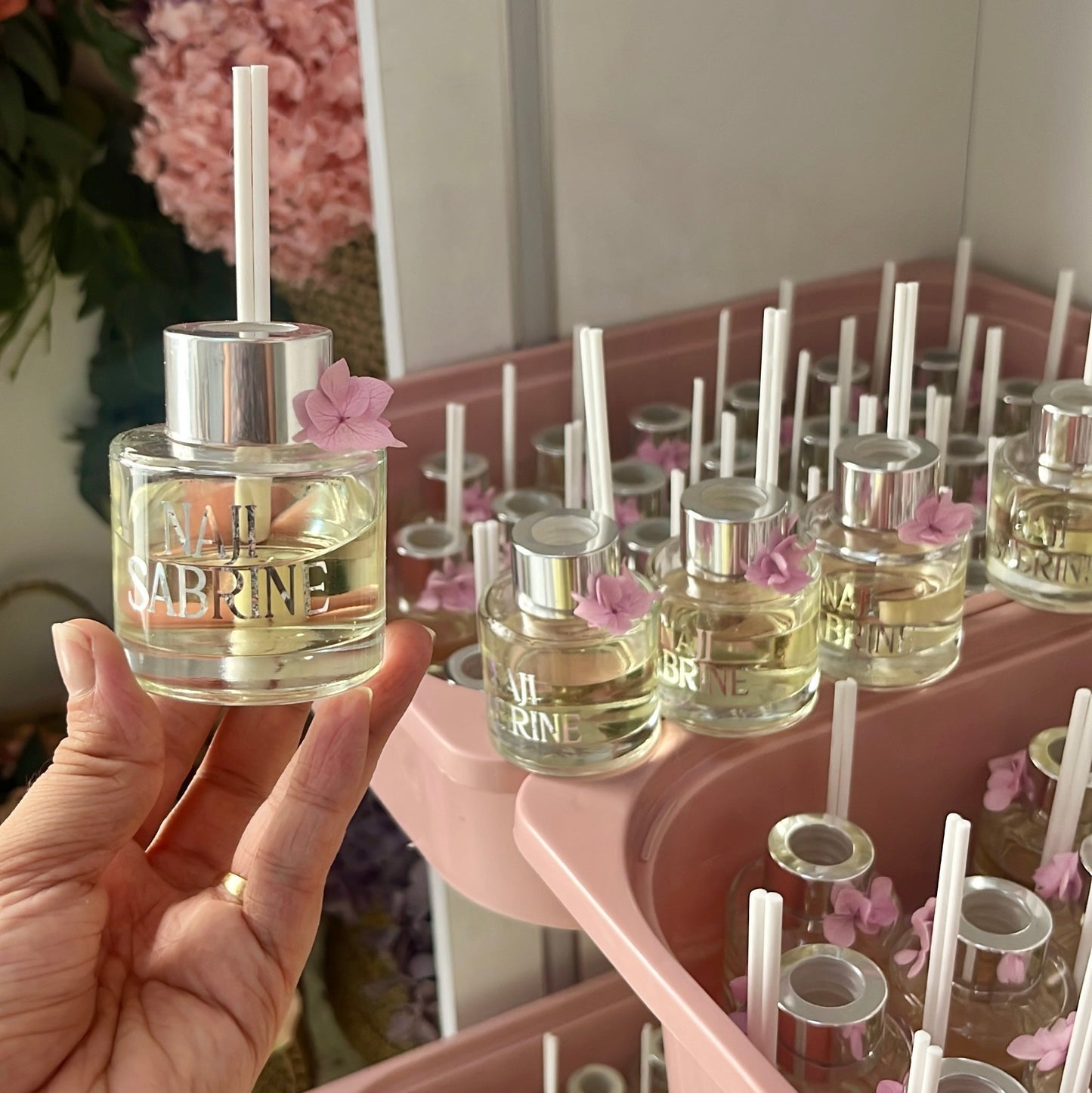 Diffuseur de parfum personnalisé – Touche florale élégante
