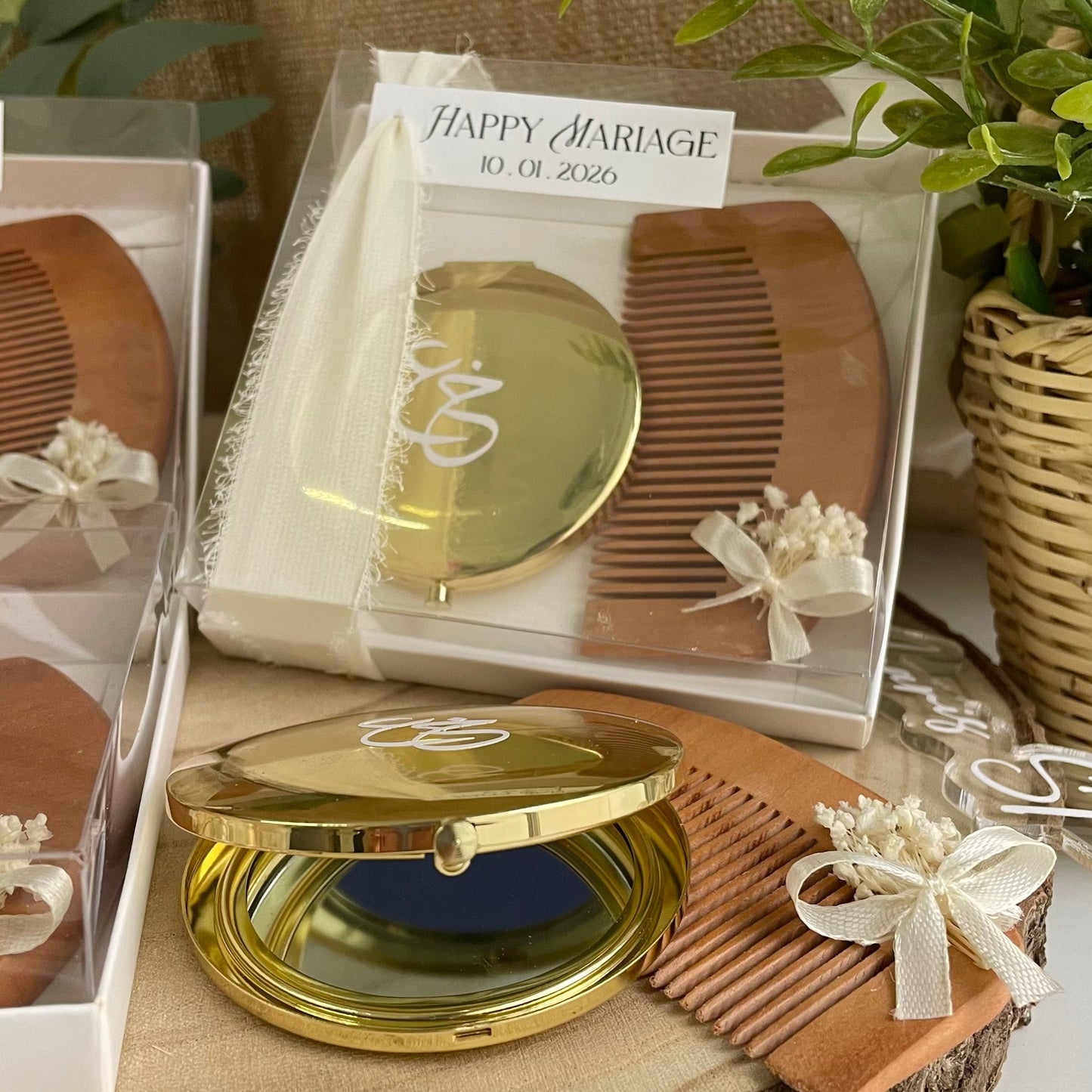 Coffret cadeau raffiné – Peigne & miroir personnalisés