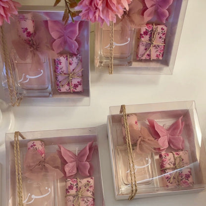 Un papillon, une fragrance, une touche sucrée…