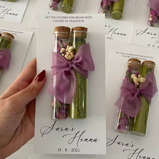 Duo flacon de henné & fleurs séchées, présenté sur une carte personnalisée