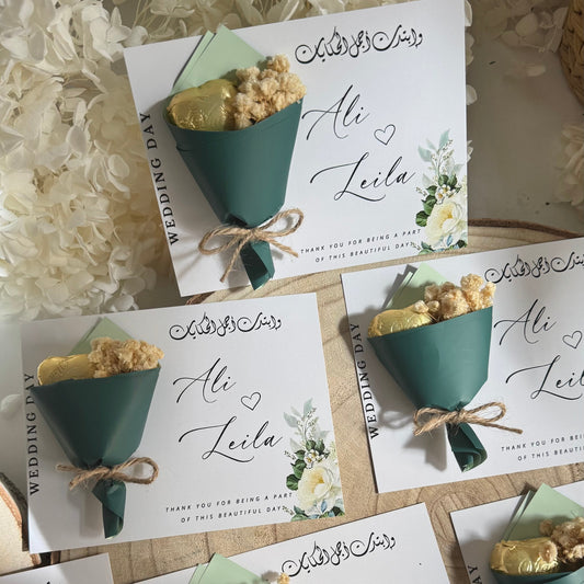 Carte de Remerciement Ornée d’un mini bouquet raffiné avec chocolat
