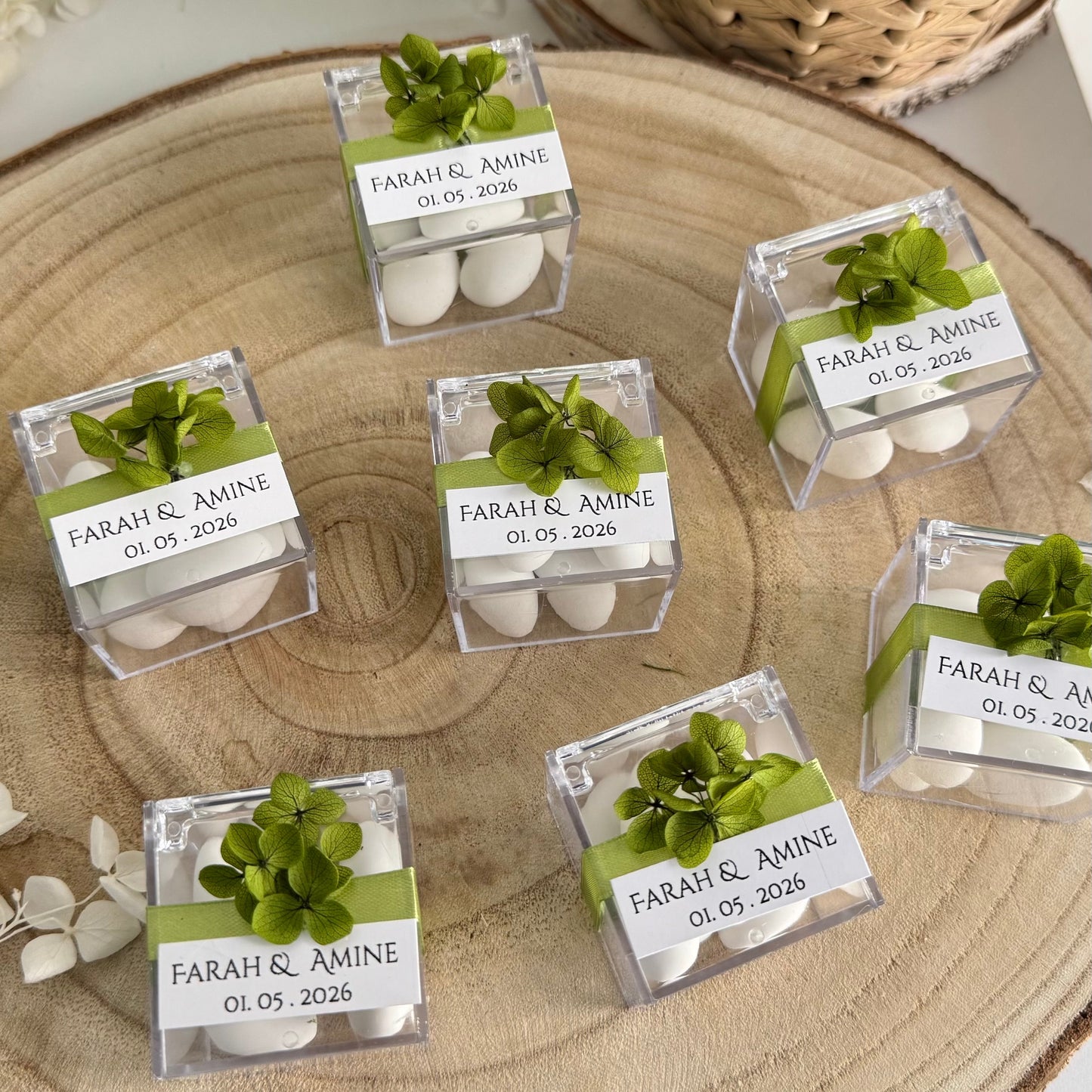 Boîte à Dragées Transparente Personnalisée avec Fleurs
