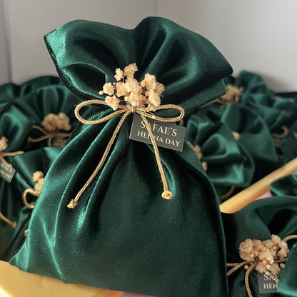 Pochette en velour vert émeraude – Cadeau raffiné pour henné ou mariage
