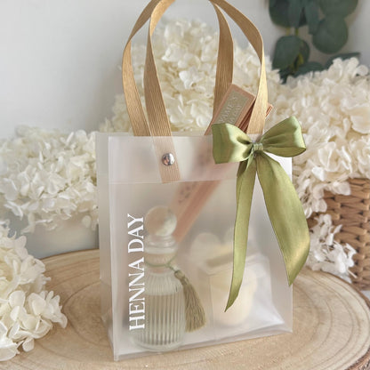 Coffret Henna Day – Éventail, Parfum Fleur d’Oranger & Bougie Personnalisés