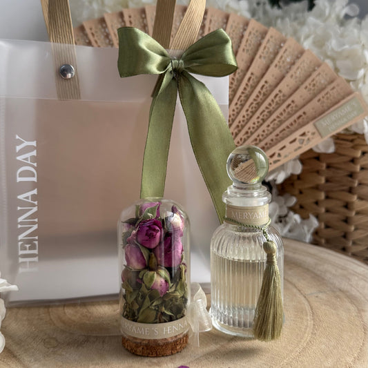 Coffret Henna Day – Éventail, Fiole henna/ fleurs séchées