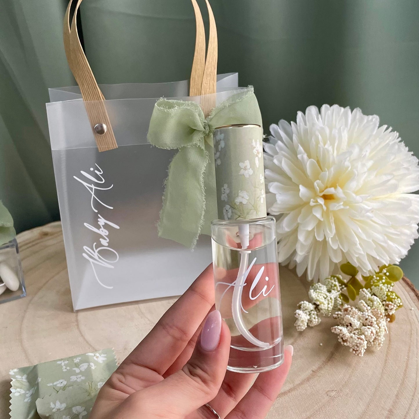 Flacon Vaporisateur Personnalisé – Eau de Fleur d’Oranger & Parfum