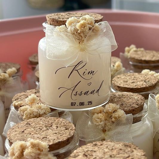 Bougies Parfumées dans des Fiole en Verre ornées de fleurs séchées
