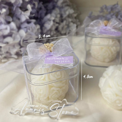 Bougie en forme de roses délicates, parfaite comme cadeau raffiné